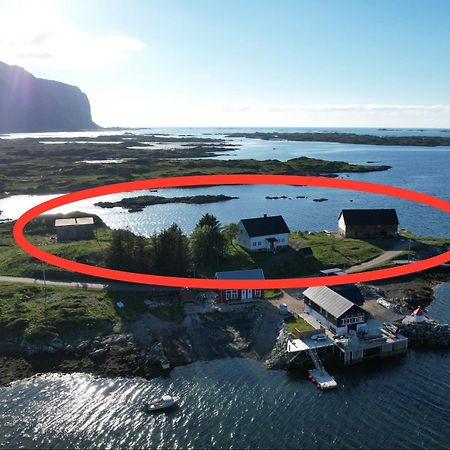 Villa Borgvag - A Unique Seafront Villa In The Heart Of Lofoten Bostad Екстер'єр фото