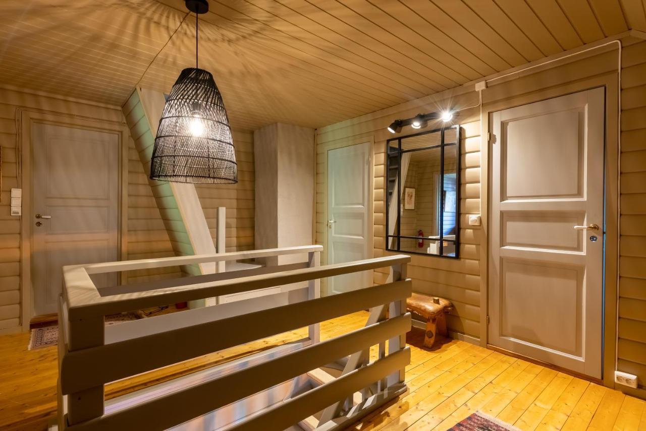 Villa Borgvag - A Unique Seafront Villa In The Heart Of Lofoten Bostad Екстер'єр фото