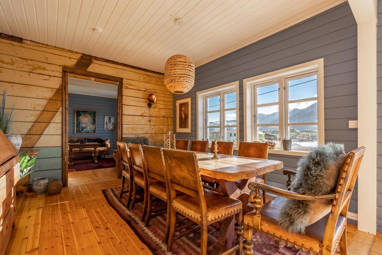 Villa Borgvag - A Unique Seafront Villa In The Heart Of Lofoten Bostad Екстер'єр фото