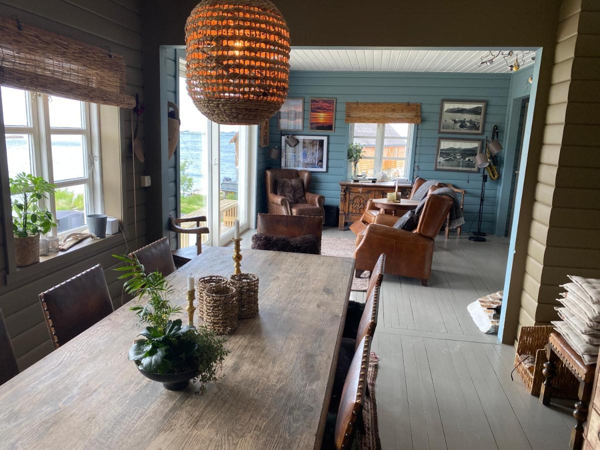 Villa Borgvag - A Unique Seafront Villa In The Heart Of Lofoten Bostad Екстер'єр фото