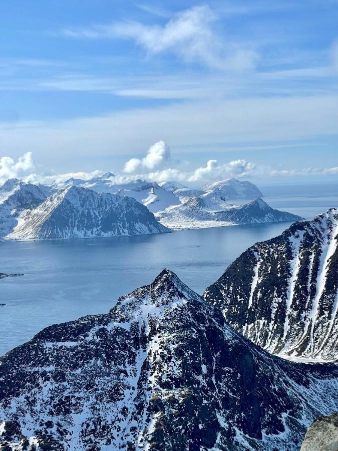 Villa Borgvag - A Unique Seafront Villa In The Heart Of Lofoten Bostad Екстер'єр фото