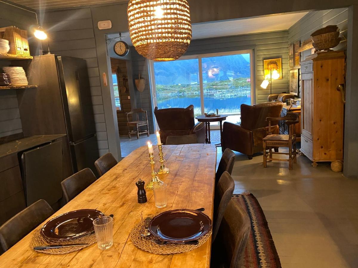 Villa Borgvag - A Unique Seafront Villa In The Heart Of Lofoten Bostad Екстер'єр фото
