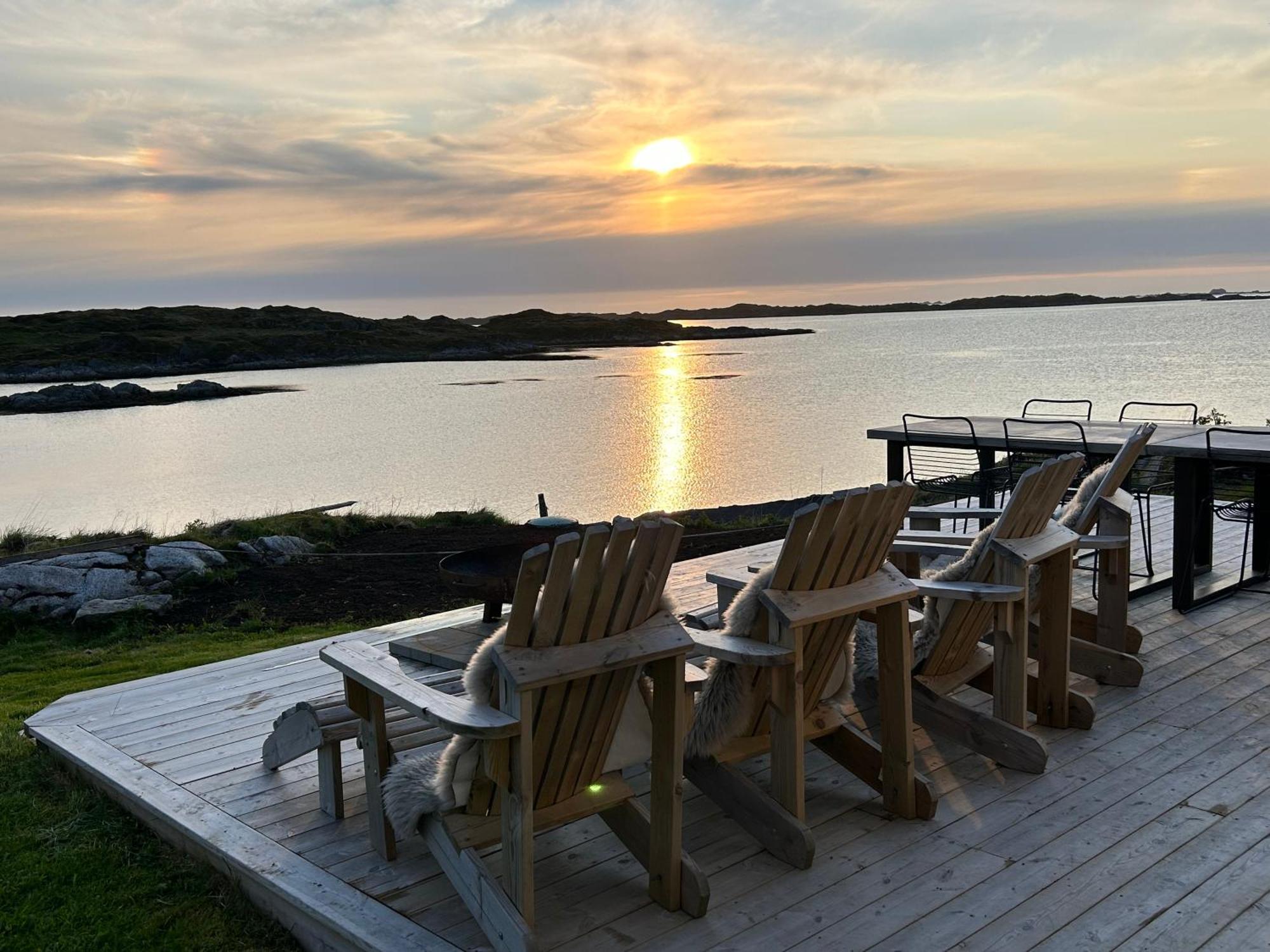 Villa Borgvag - A Unique Seafront Villa In The Heart Of Lofoten Bostad Екстер'єр фото