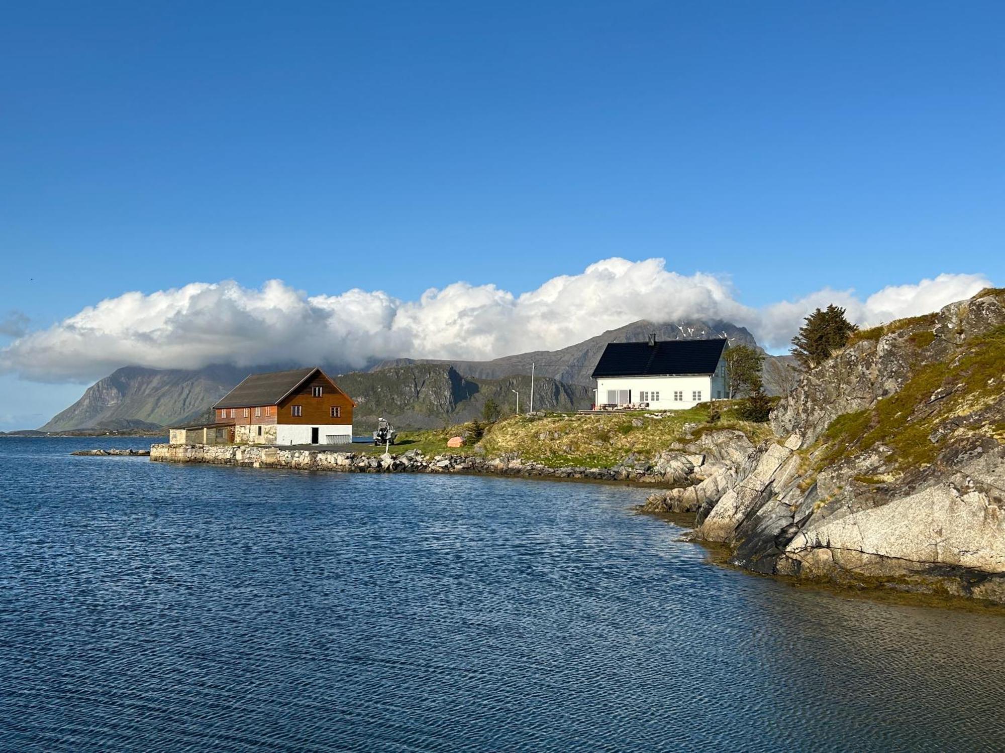 Villa Borgvag - A Unique Seafront Villa In The Heart Of Lofoten Bostad Екстер'єр фото
